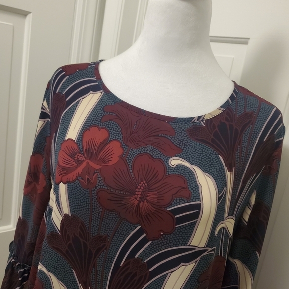 Ann TAYLOR Floral Print Long Sleeve Bell/Ruffle Size Medium - Picture 6 of 11